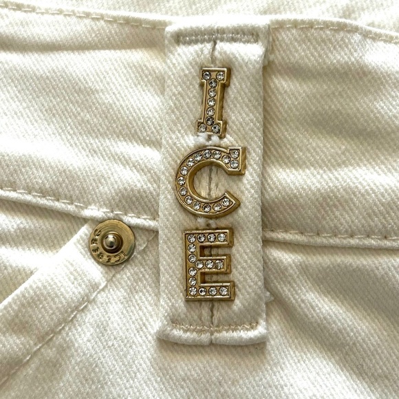 Rare Find! ICE Iceberg Off-White Straight Leg Jeans with Embellishments Size 27 - Picture 8 of 16